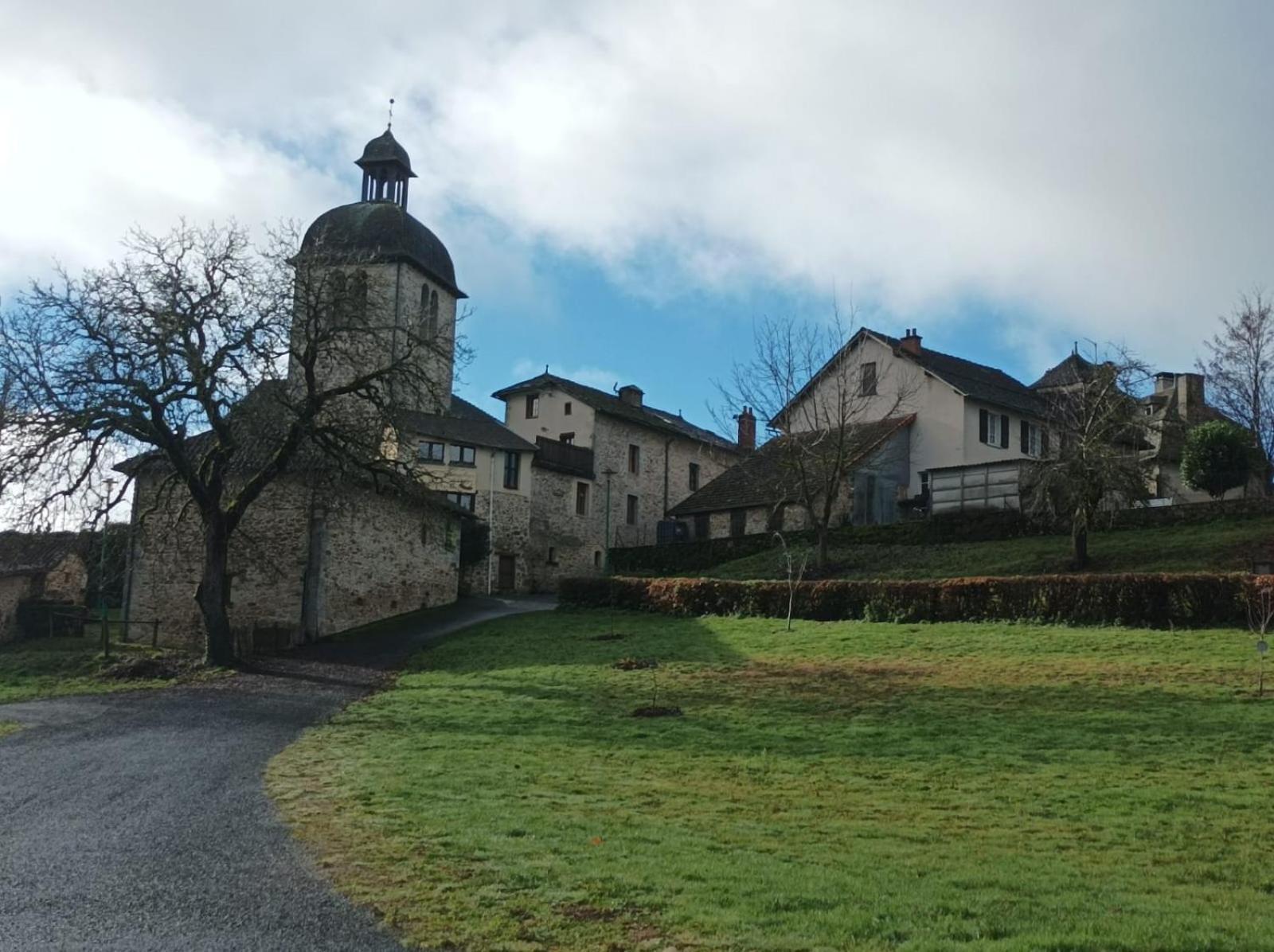 Auberge De Mourjou Exterior foto